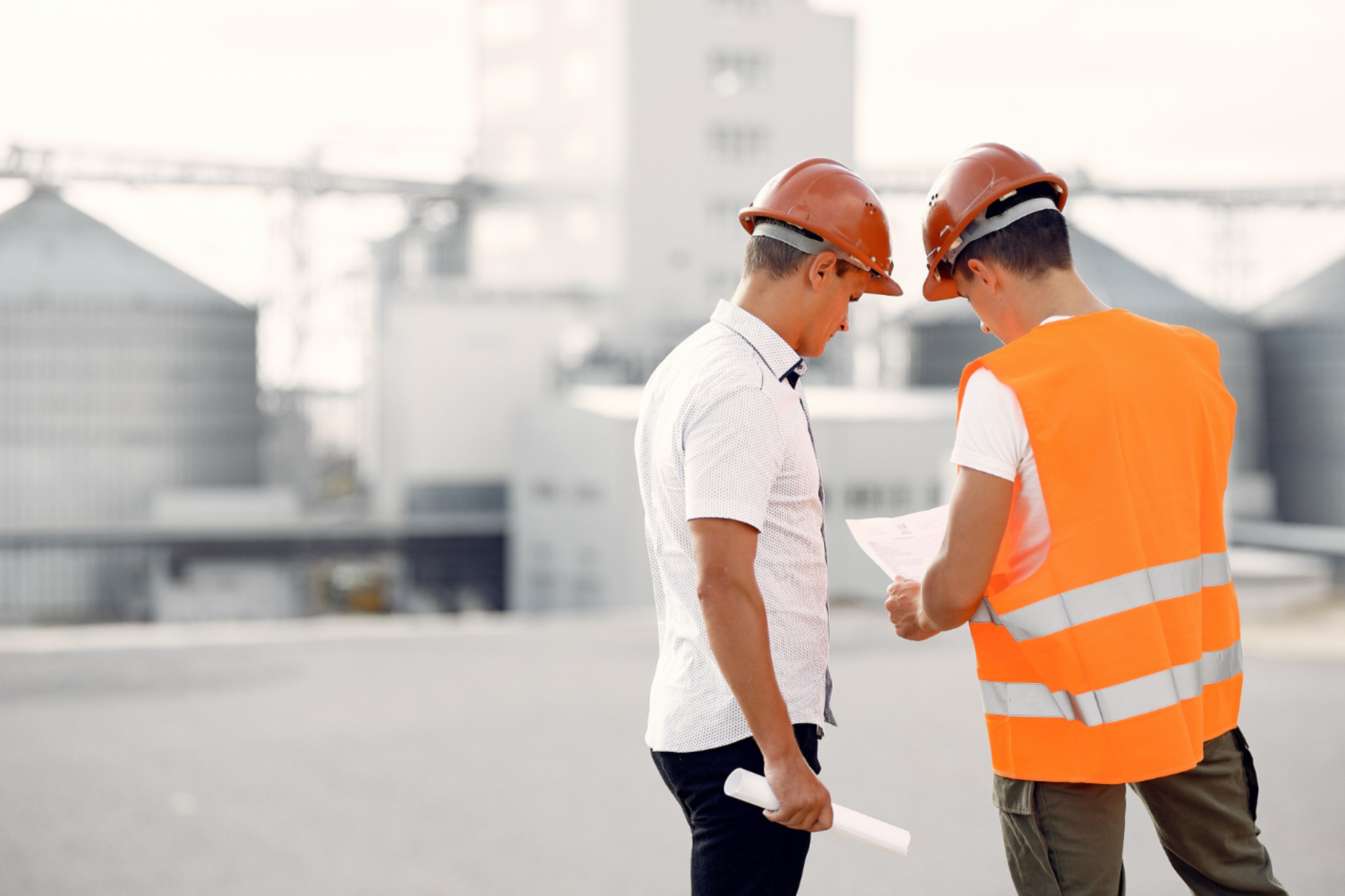 DC-Group.nl - Dutch contracting group BV